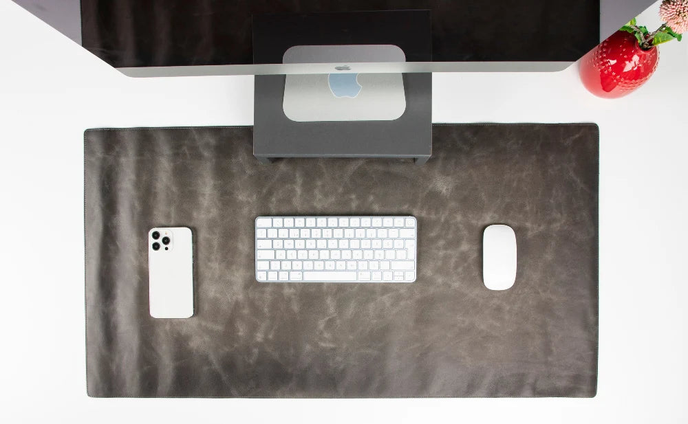Axion Lined Leather Desk Mat Large Size