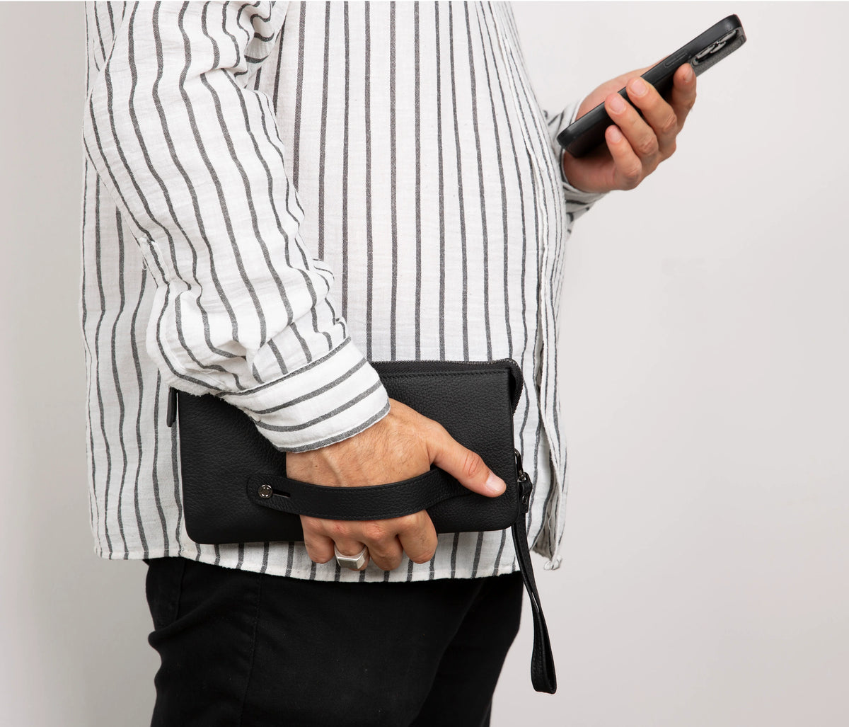 Majeste Clutch Geldbörse aus echtem Leder aus echtem Leder in Braun
