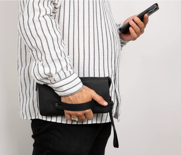Majeste Clutch Geldbörse aus echtem Leder aus echtem Leder in Braun