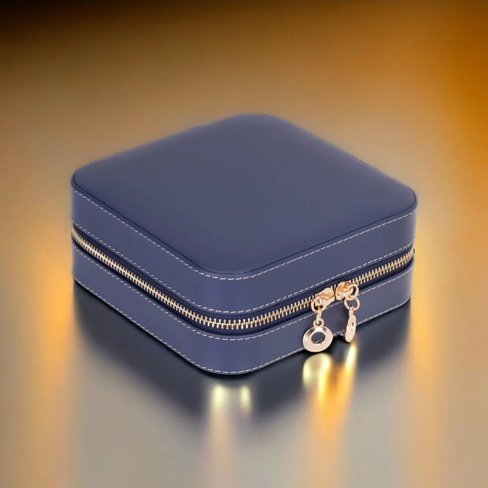 Amanda Jewelry Box, Medium aus echtem Leder aus echtem Leder
