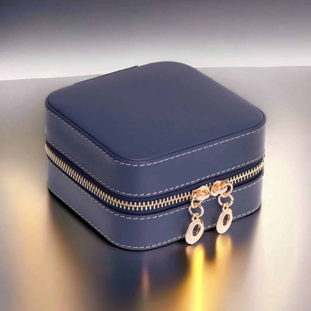 Amanda Jewelry Box, Medium aus echtem Leder aus echtem Leder