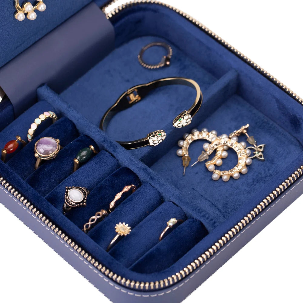 Amanda Jewelry Box, Medium aus echtem Leder aus echtem Leder