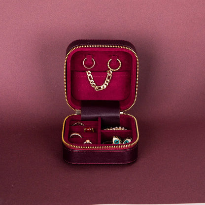 Amanda Jewelry Box, Medium aus echtem Leder aus echtem Leder