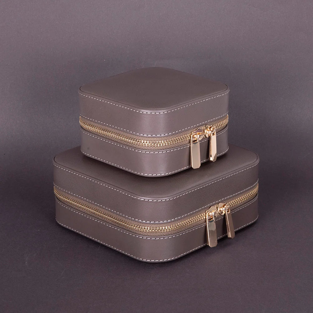 Amanda Jewelry Box, Medium aus echtem Leder aus echtem Leder
